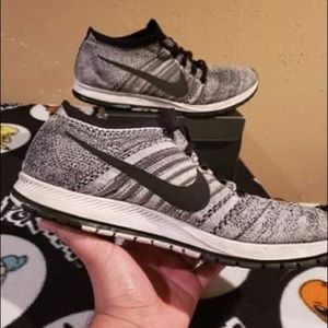 Nike flyknit trainers